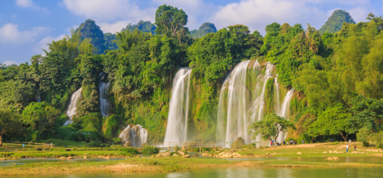 Khone Phapheng Waterfall: The Majestic Marvel of Southeast Asia